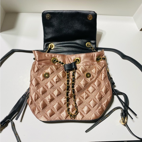 Yoki silk Pink backpack with long black link straps. New main image 7